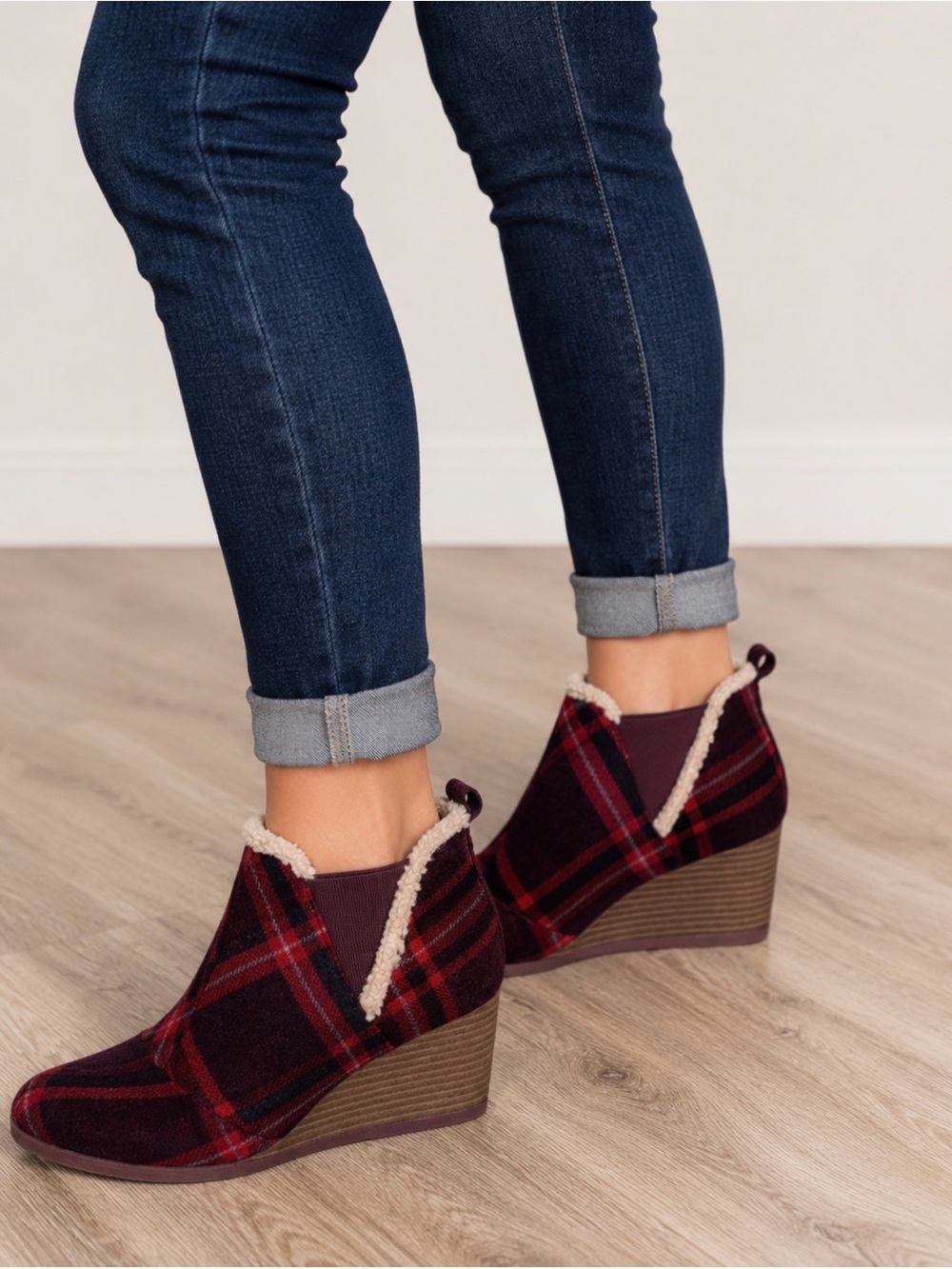 TOMS Plaid Wedge Ankle Booties in Burgundy and Red - Women size 6 fall winter